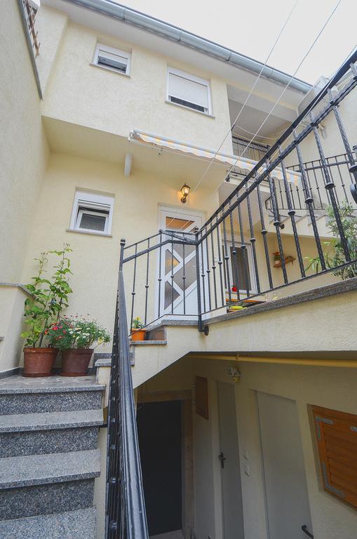 E&E Apartment Arena With Free Private Parking Pula Exterior foto